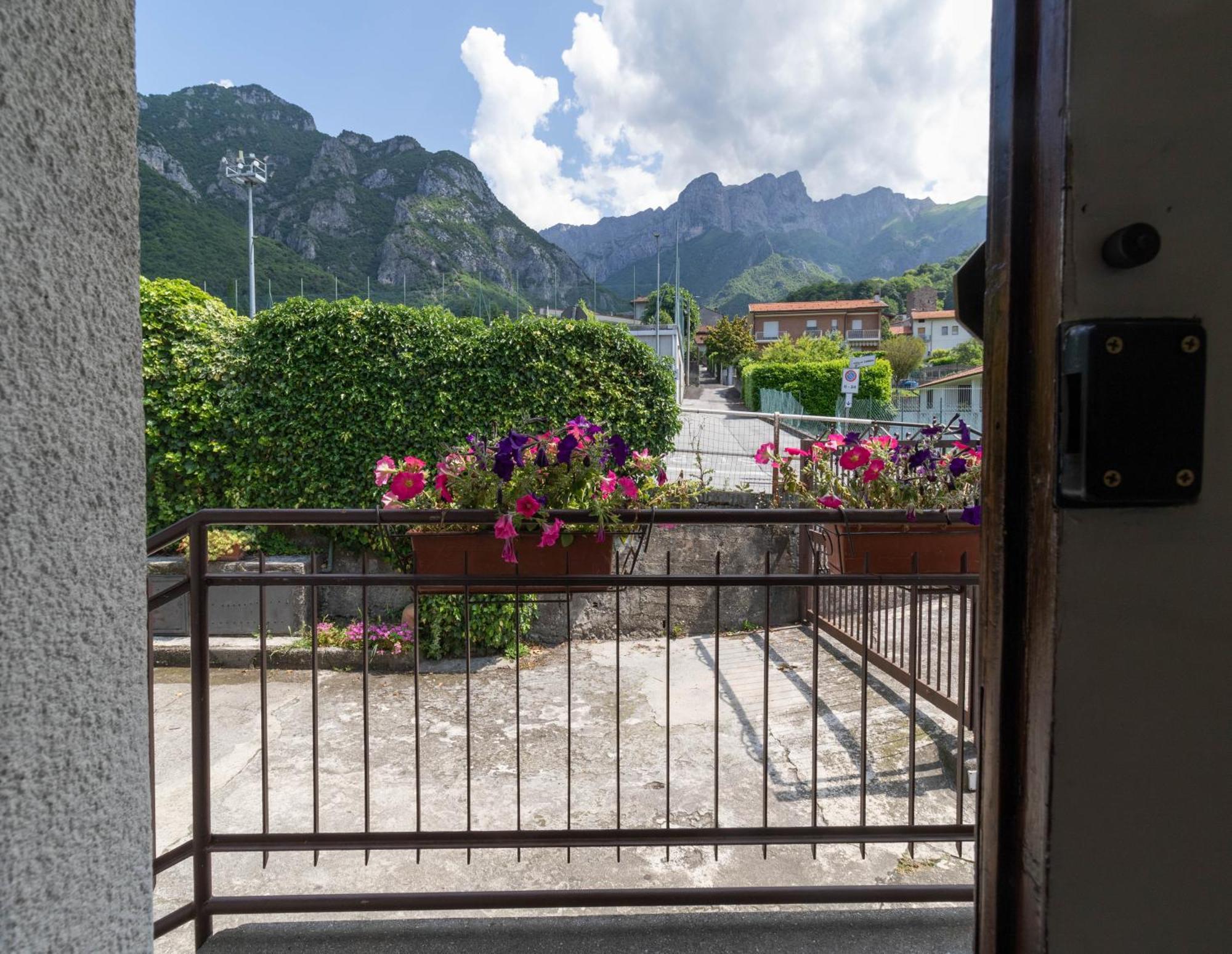 Mamma Ciccia Holiday Home - Mountains & Lake Mandello del Lario Exterior foto
